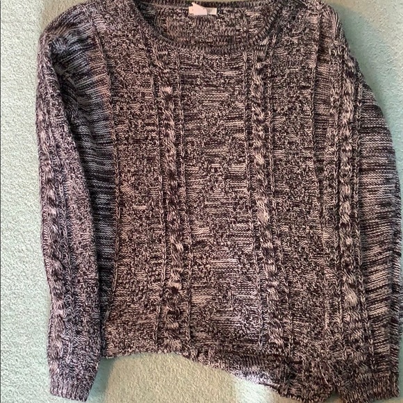 Forever 21 Sweaters - FINAL SALE Forever21 marled grey sweater!